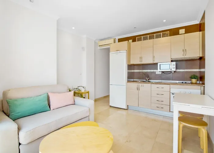 Eden * טורמולינוס